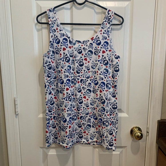 No Boundaries White Tank Top with Blue and Red Skull Print - Picture 5 of 6